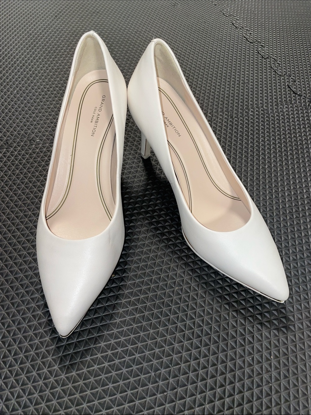 Cole Haan Grand Ambition Cream/Beige Pumps